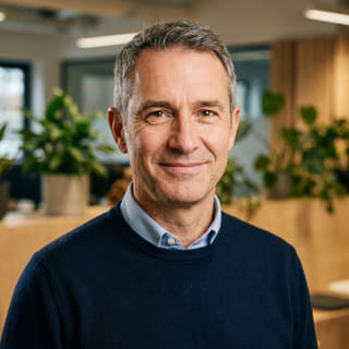 James Mitchell, Chief Executive Officer van Wrenforda